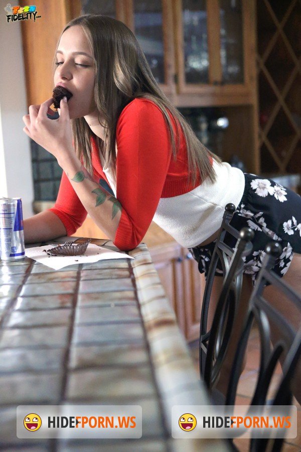 TeenFidelity.com - Liza Rowe - Only 19 [HD 720p]