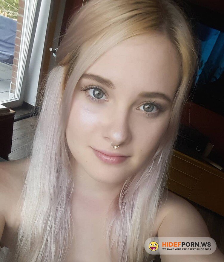 MyDirtyHobby.com - LovlyLuna - Cute Young Teen Loves to Fuck [UltraHD/4K 2160p]