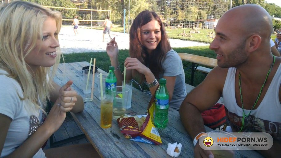 CzechSpy.com - Amateur - Pickup And Fuck Girl In The Park [HD 720p]