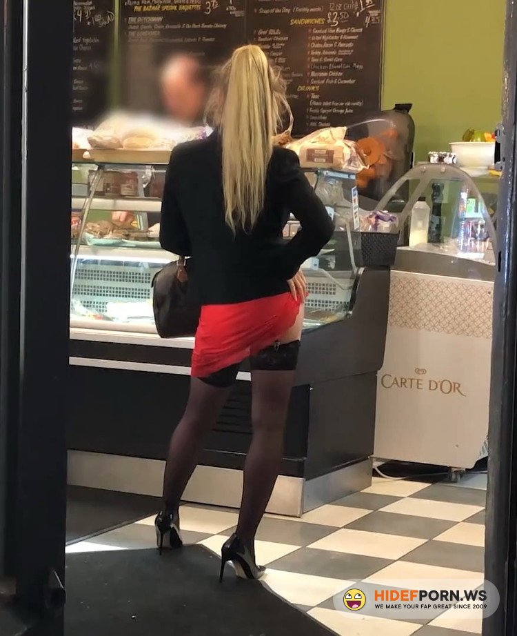 JacquieEtMichelTV.net/Indecentes-Voisines.com - Barbie - Barbie, 28 years old, inveterate gourmet! [FullHD 1080p]
