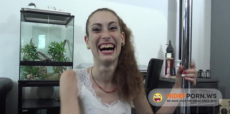 JacquieEtMichelTV.net - Carlie - Carlie, gang bang extreme [FullHD 1080p]