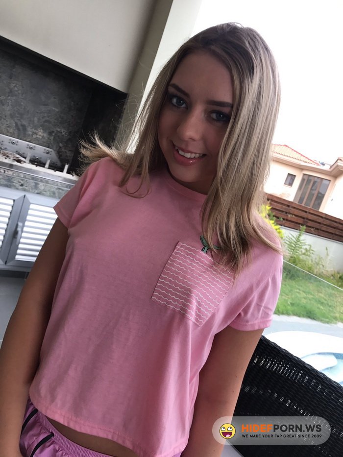 SimplyAnal.com - Daniella Margot - Coming Home To Anal [FullHD 1080p]