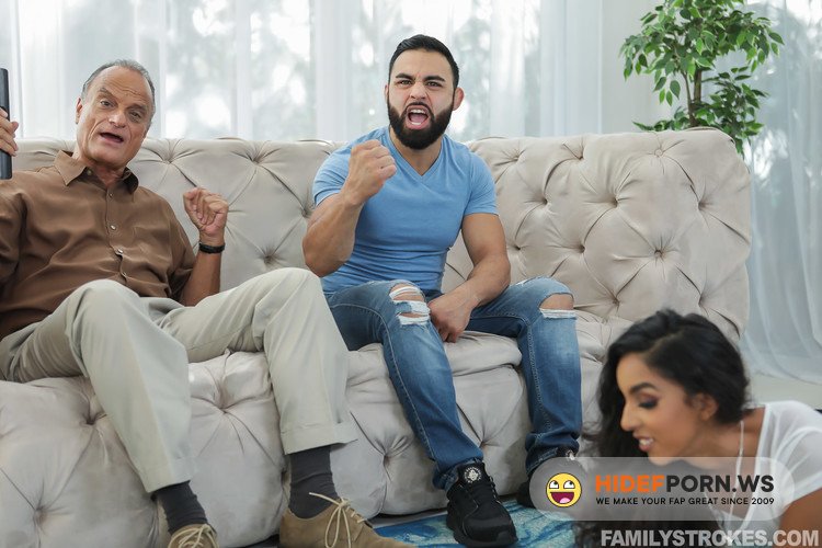 FamilyStrokes.com/TeamSkeet.com - Claire Black - Gushy Gameday Pussy [HD 720p]