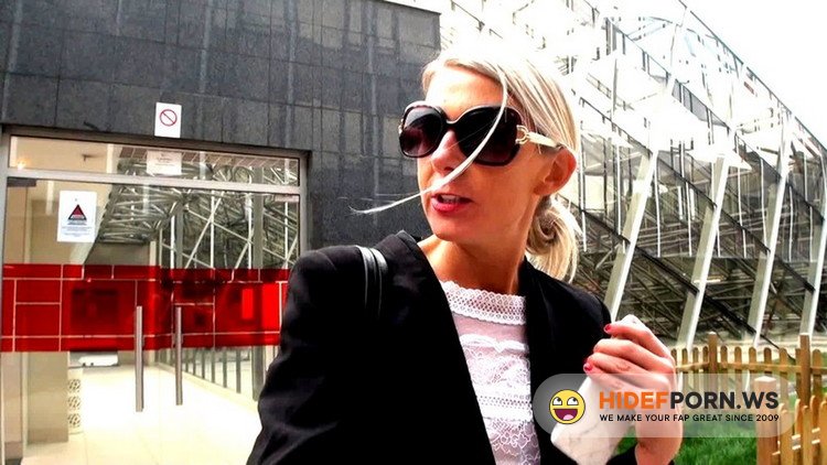 JacquieEtMichelTV.net/Indecentes-Voisines.com - Jenny - Jenny, 45ans, banquiere [FullHD 1080p]