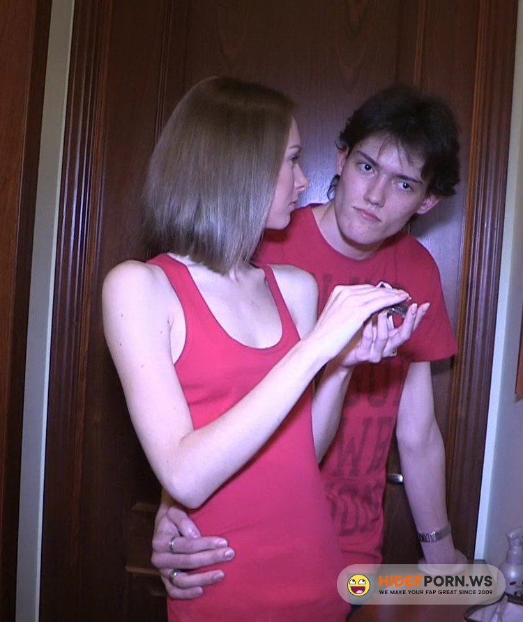 SellYourGF.com - Alice - Watch Me Fuck and Tease Me! [HD 720p]