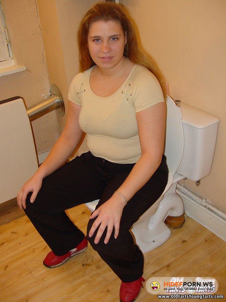OldFartsYoungTarts.com/PackOfPorn.com - Sasha D - I must pee immediately [SD 480p]
