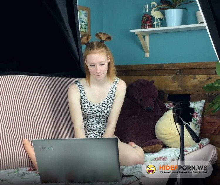 PornHub.com - Mia and Sammy - Im Fucked the Streamer Web Model while Working POV [FullHD 1080p]