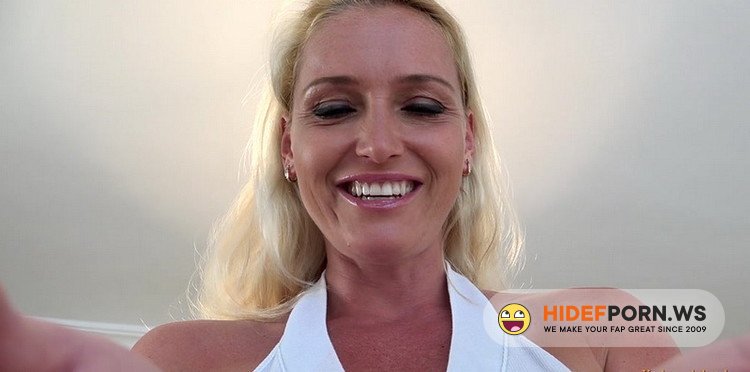 KathiaNobiliGirls/Clips4Sale.com - Kathia Nobili - Daily bush for the lovers of nice hairy pussy! [FullHD 1080p]