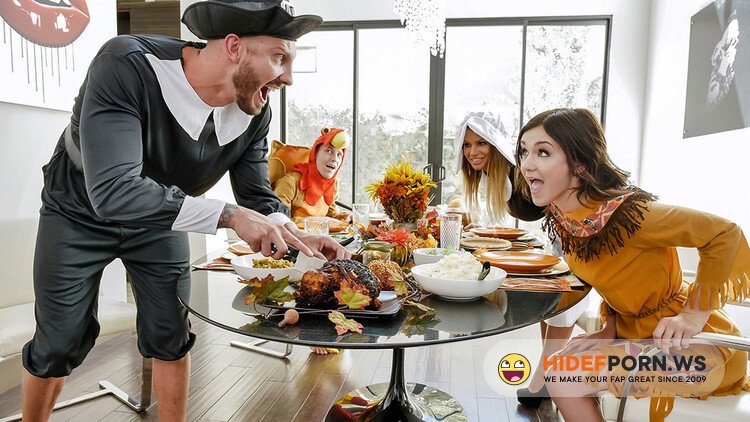 FamilyStrokes.com/TeamSkeet.com - Brooklyn Chase, Rosalyn Sphinx - Thanksgiving Snatch Stuffing [FullHD 1080p]