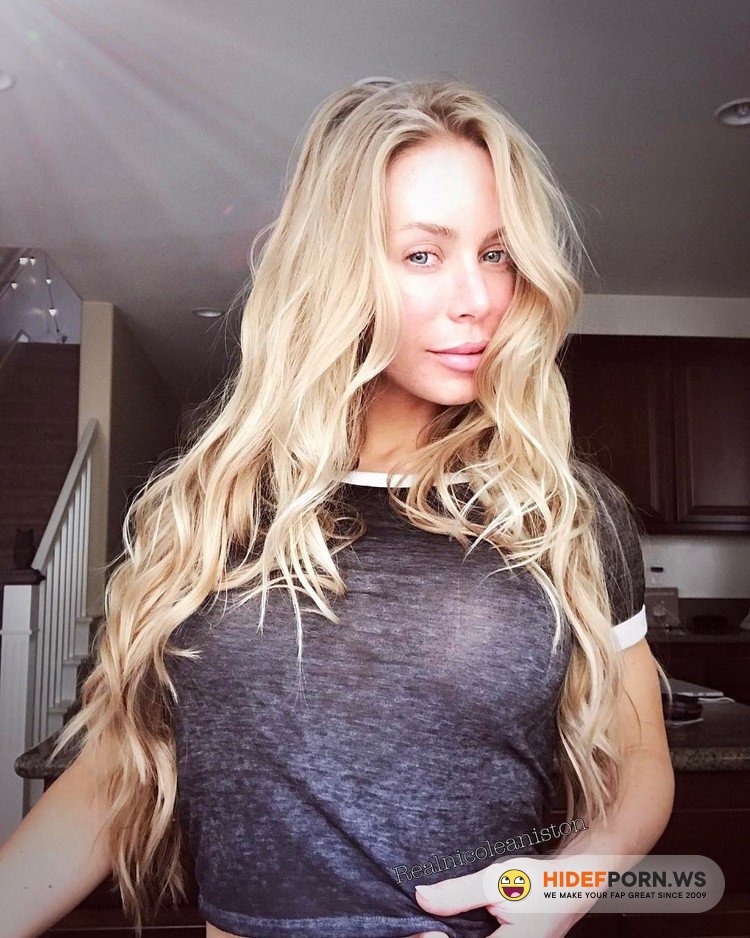 Puba.com/Nicoleaniston.com - Nicole Aniston - Behind the Scenes from set from the Cameraman's view [HD 720p]