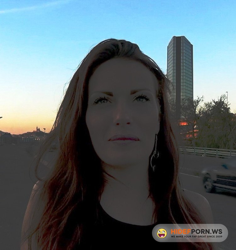 JacquieEtMichelTV.net/Indecentes-Voisines.com - Cyann - Cyann, 26ans, vendeuse A Toulouse ! [FullHD 1080p]