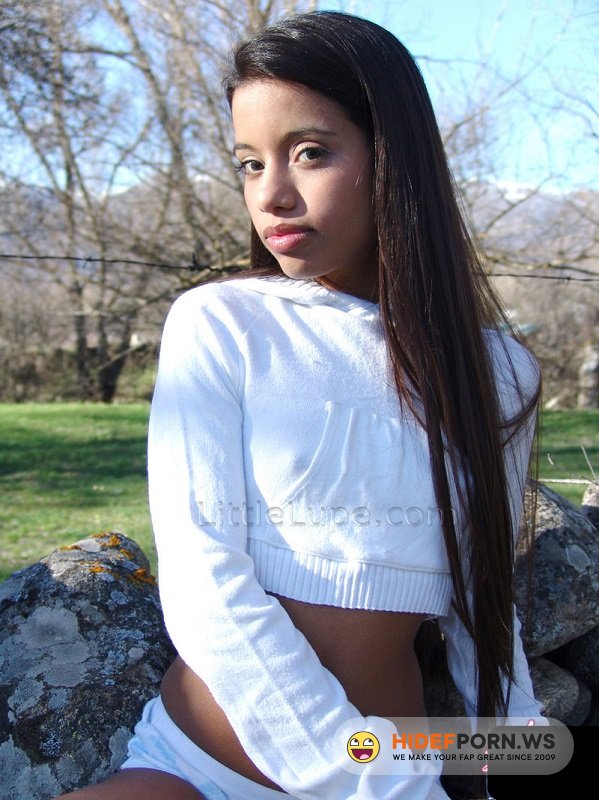 Amateurporn.cc - Little Lupe - Outdoor Blowjob And Fuck [SD 480p]