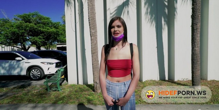 BangBus.com/BangBros.com - Selina Moon - Baddie Fucks For Money [HD 720p]