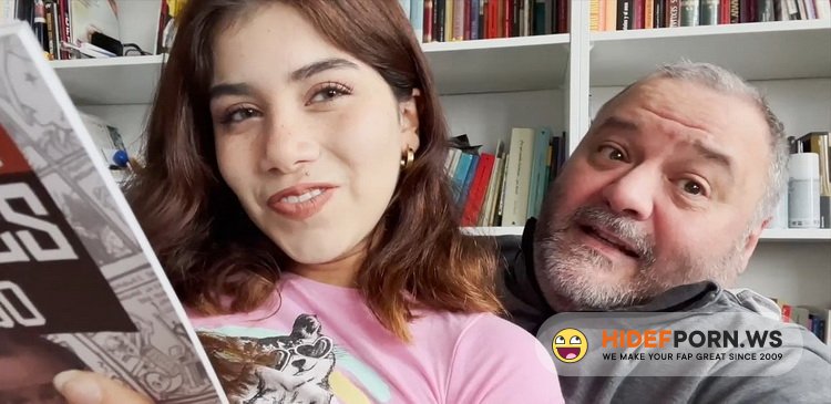 PutaLocura.com - Marina Gold - SHE LOVES READ BOOKS AND FUCK (LE GUSTA LEER Y FOLLAR) [HD 720p]
