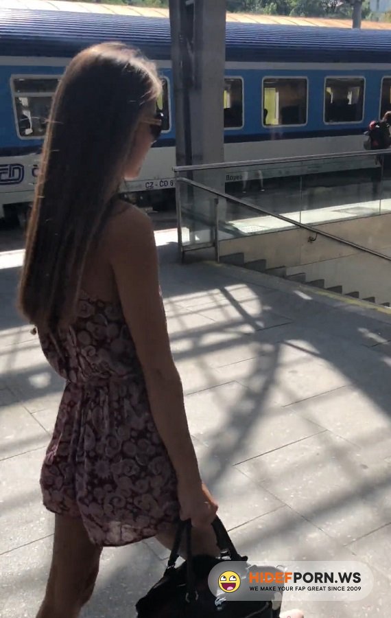 Amateurporn.сс - Cindy Shine - Quickie Fuck On A Train [UltraHD/2K 1920p]