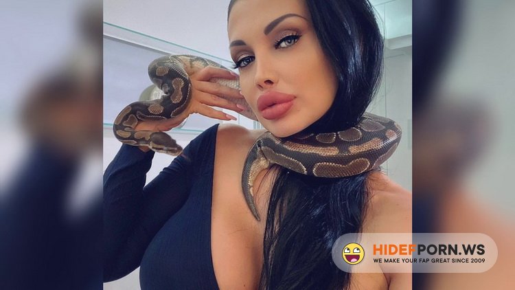 AlettaOceanLive.com - Aletta Ocean - Home Video In Amsterdam [FullHD 1080p]