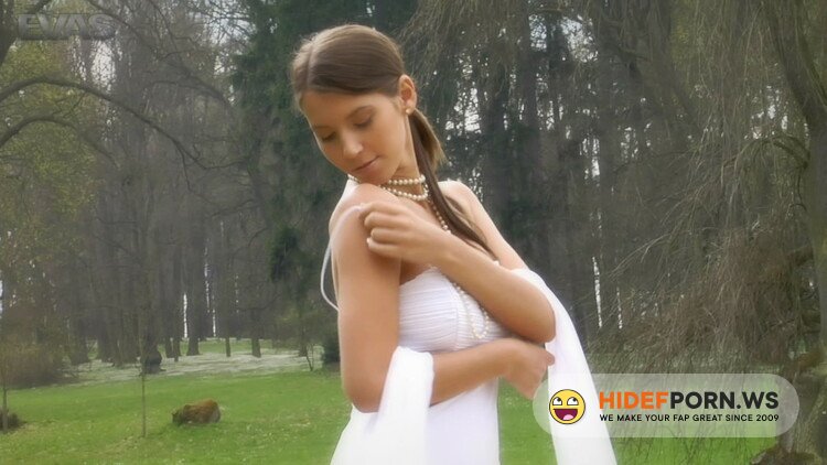 EvasGarden - Lizie - Before wedding [HD 720p]