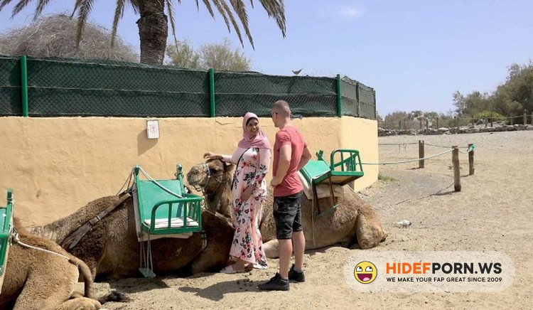 SexWithMuslims.com - Chloe Lamour - MUSLIM BUXOM CUNT [FullHD 1080p]