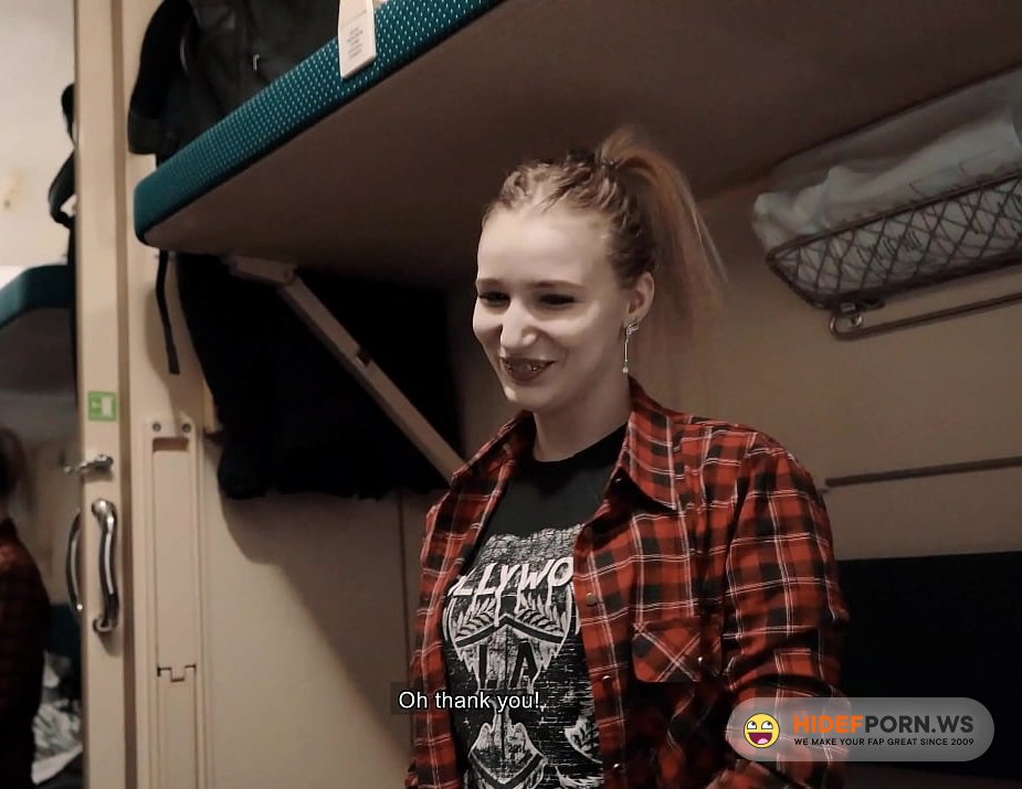 Amateurporn.com - Amateur - Blowjob In Train [FullHD 1080p]
