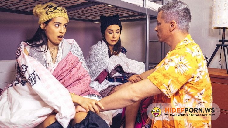 FakeHub.com/FakeHostel.com - Andreina De Luxe, Freya Dee - Hot Slots [HD 720p]