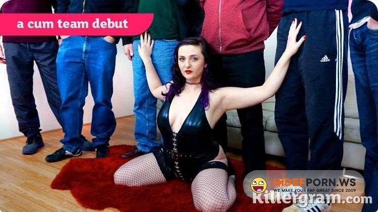 UkRealitySwingers - Scarlett Foxx - A Cum Team Debut [2015/HD]