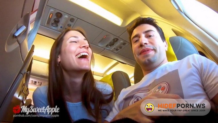 Onlyfans.com - MySweetApple - Risky Blowjob in a Plane to Berlin - Mile High Club [FullHD 1080p]