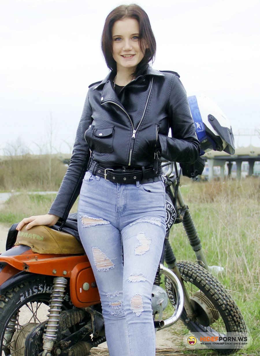 AnalVids.com, LegalPorno.com - Queenlin - Biker Hard Fucked Teen Queenlin In The Ass - Big Anal Gape - Big Natural Tits VK089 [UltraHD 4K]