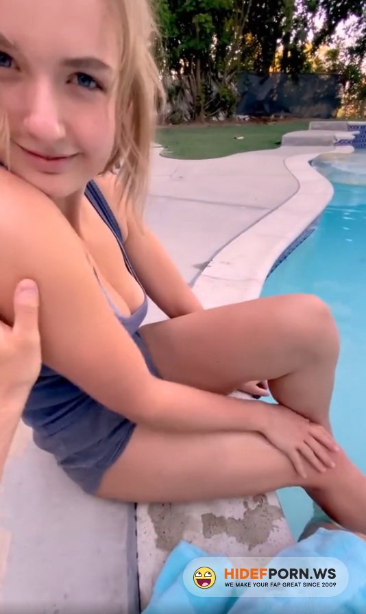 OnlyFans.com - Mia Melano - Pool side fuck [UltraHD 4K 3840p]