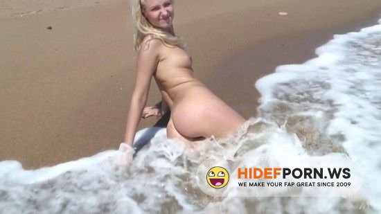 Stunning18 - Agnes H - Fighting The Waves [2021/SD]