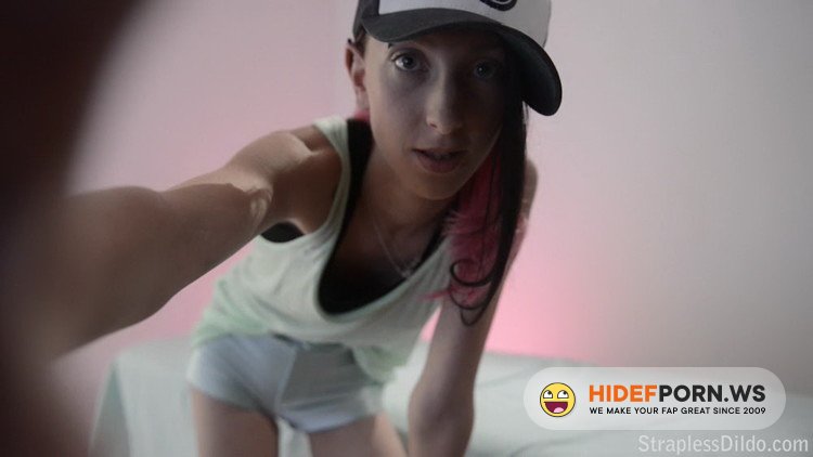 StraplessDildo.com - Gina - Gina Gets frisky with her realdoe [HD 720p]