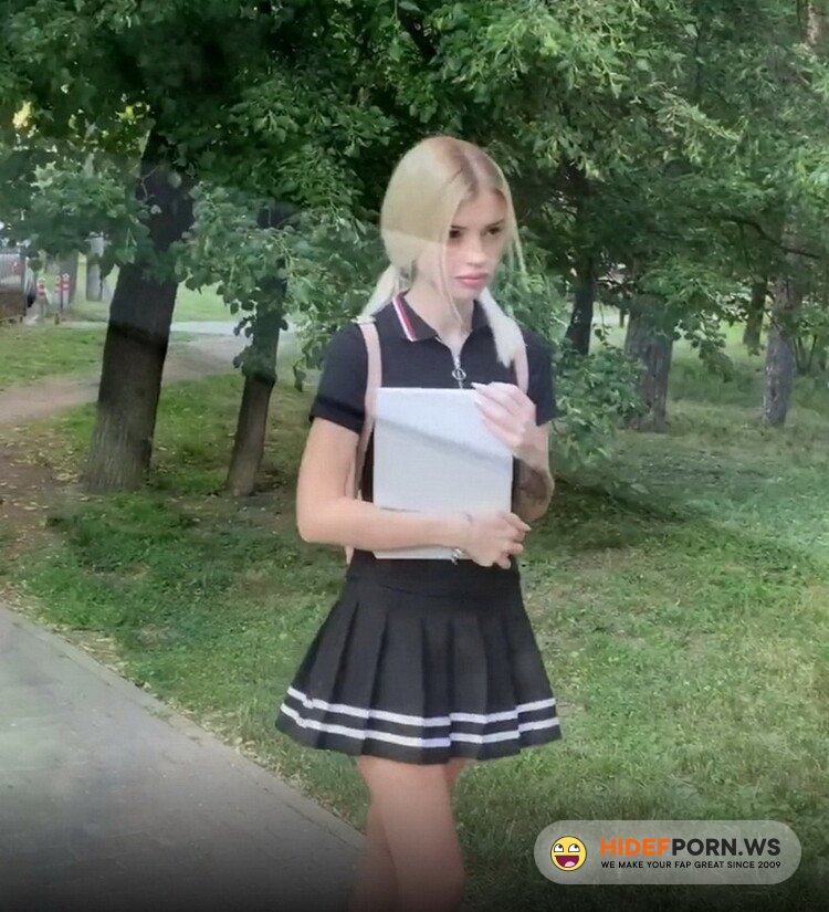 Onlyfans.com - Freya Stein - Deepthroat sloppy from a cute teen stepsister in daddys room [UltraHD 4K 2160p]