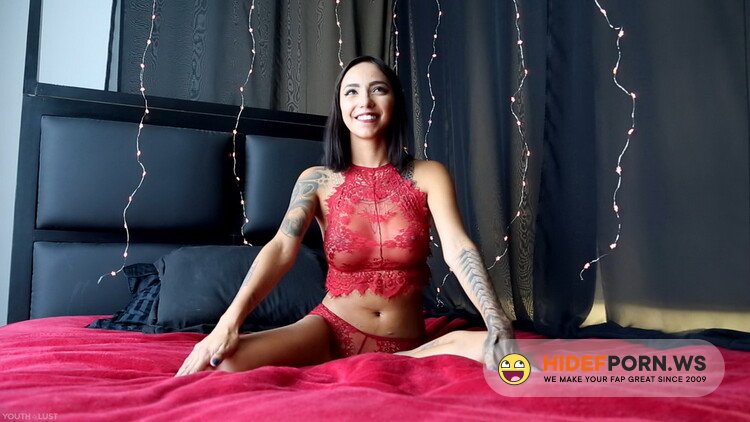 YouthLust.com/ManyVids.com - Isis - Isis Porn Initiation [FullHD 1080p]