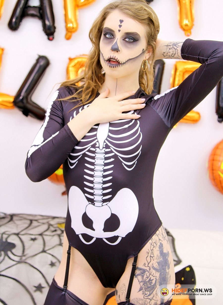 AnalVids.com, LegalPorno.com - Eden Ivy - Happy Halloween From Eden Ivy With Balls Deep 5 On 1 DP And Piss Drinking SZ2768 [UltraHD 4K]