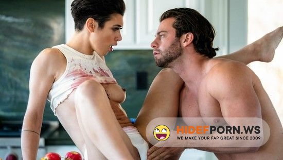 EroticaX - Brooklyn Gray - Juicy [2021/SD]