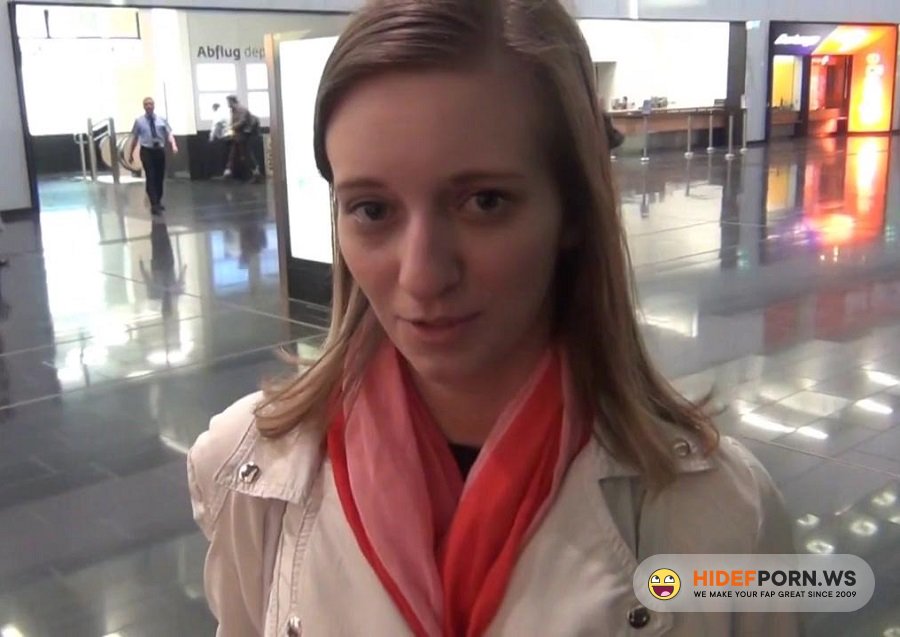 Amateurporn.cc - SexyRia - Met A Girlfriend At The Airport [UltraHD/4K 2160p]