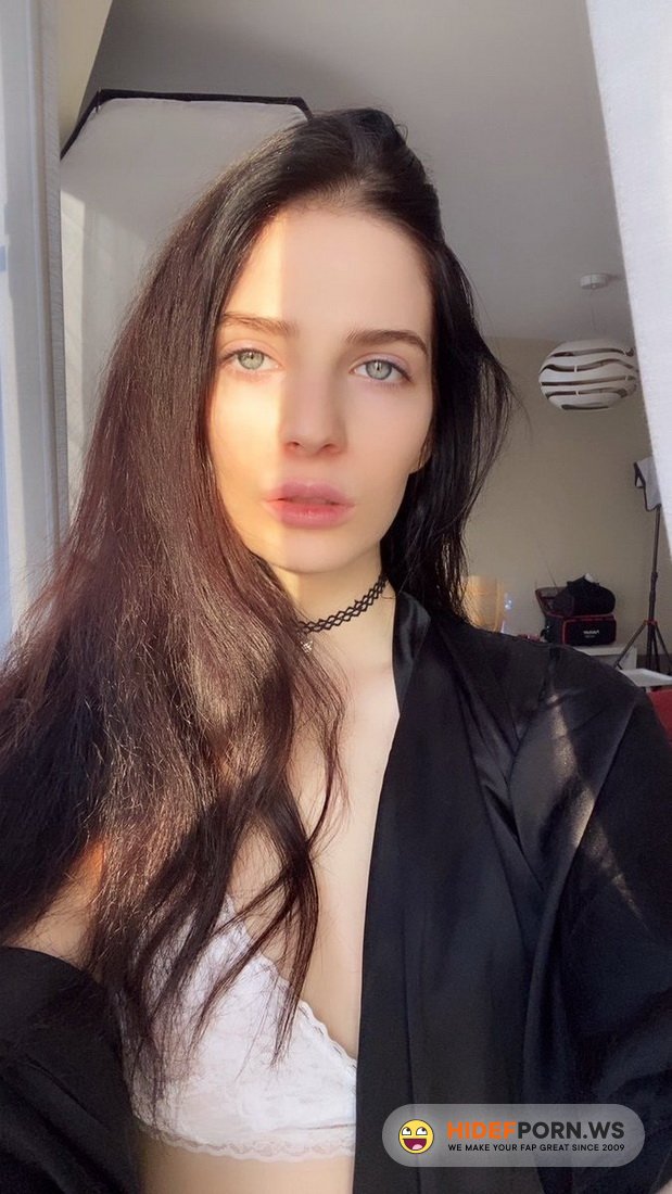 TrueAmateurs.com - Reislin - Blue Eye Babe Creampied [FullHD 1080p]