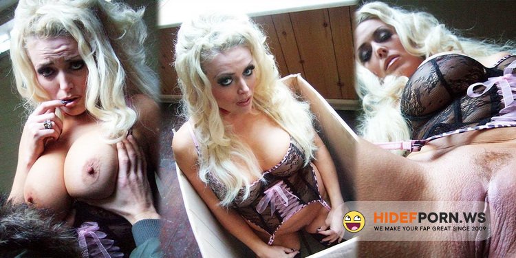 PascalsSubSluts.com - Rebecca Jane Smyth - Guest Smut  Bitch in a Box [FullHD 1080p]