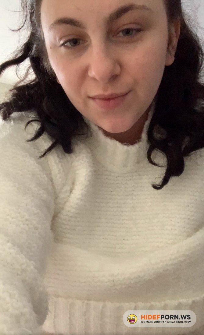Onlyfans.com - Milly Marks - Giant winter time tits [UltraHD 4K 3840p]