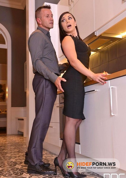 HandsOnHardcore.com/DDFNetwork.com - Lea Lexis - Deepthroating Dinner Party - Group Sex Smorgasbord [FullHD 1080p]