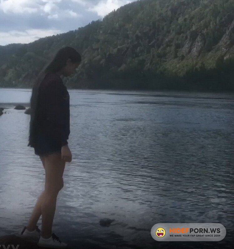 Modelhub.com - Maryvincxxx Aka Maria Romanova - Beautiful Teen Suck Dick in the Wild [UltraHD 4K 2160p]