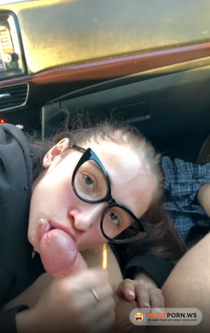 Modelhub.com - Maryvincxxx Aka Maria Romanova - Passionate Blowjob in the Car [UltraHD 4K 2160p]