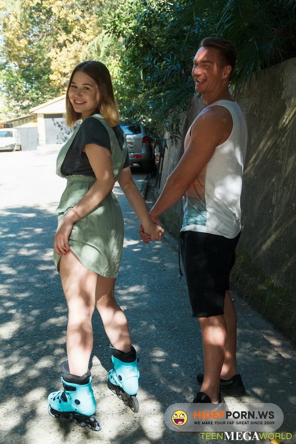 Anal-Beauty.com/TeenMegaWorld.net - Amalia Davis - Dude Fucks Half-Naked Roller Skater [FullHD 1080p]