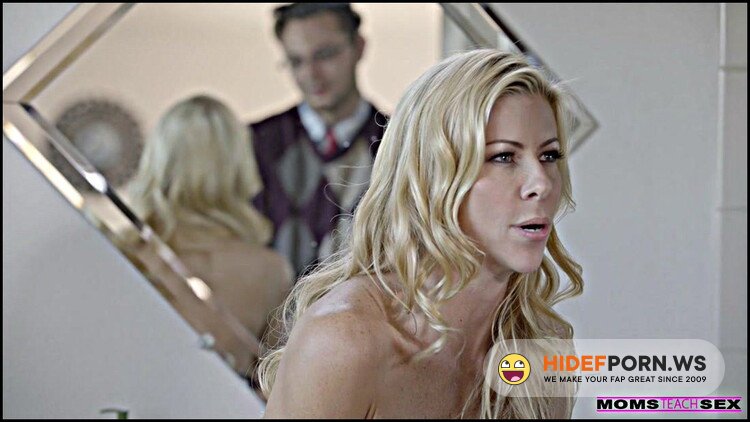MomsTeachSex.com/NubilesNetwork.com - Alexis Fawx, Lily Rader - Double Dip [HD 720p]