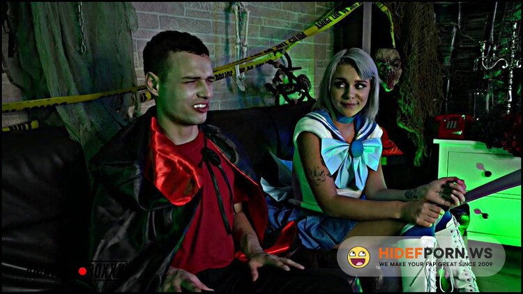 Amateurboxxx.com/Manyvids.com/Clips4sale.com - Gabbie Carter - I Banged My Stepsister At The Halloween Party [FullHD 1080p]