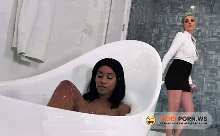 MomKnowsBest.com/Twistys.com - Jelena Jensen, Jenna Foxx - Dirty Tricks [FullHD 1080p]