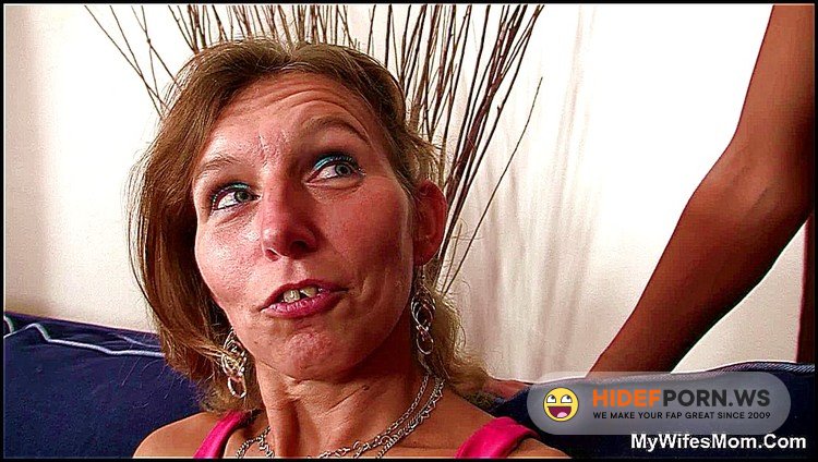 Mywifesmom.com - Unknown - Damn those family albums [FullHD 1080p]