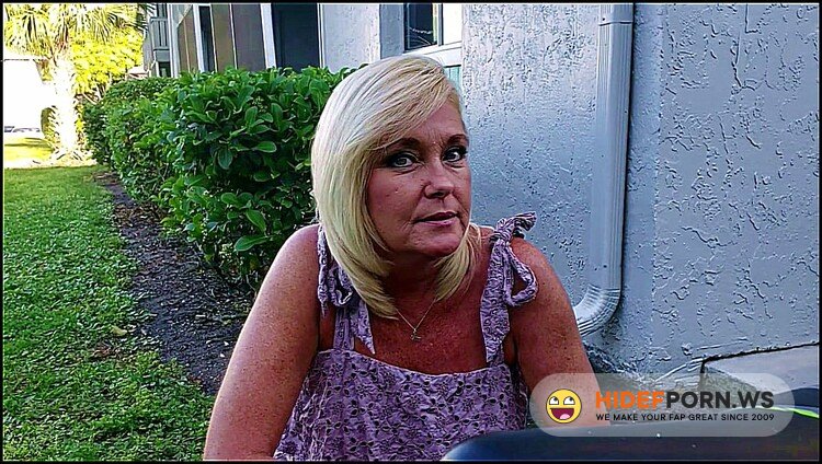 Manyvids.com - CINDY POULIN - Mommy Son Anniversary [FullHD 1080p]
