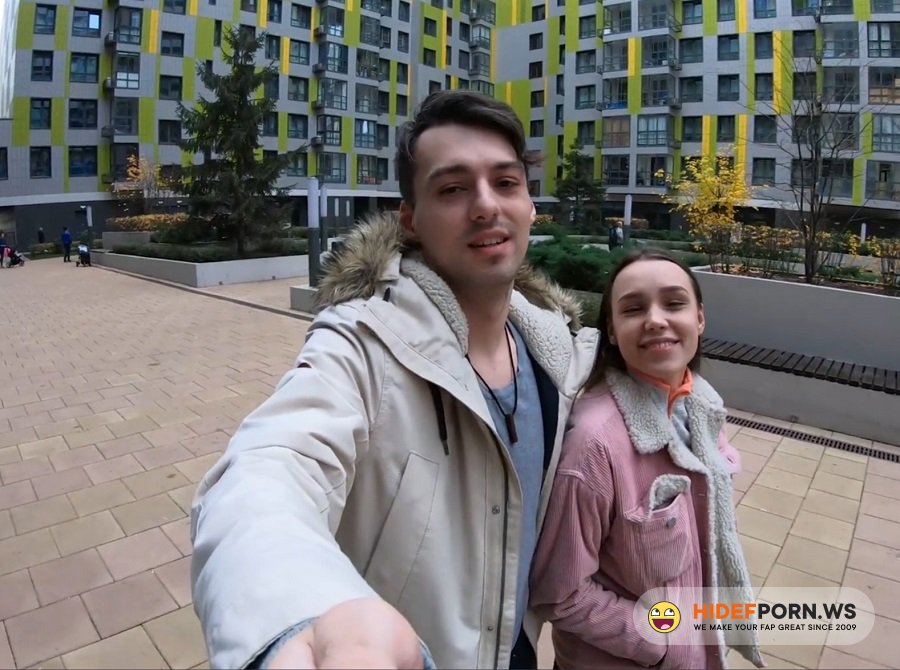 Amateurporn.cc - Redkittycat - Making Public Sex in City Park [FullHD 1080p]