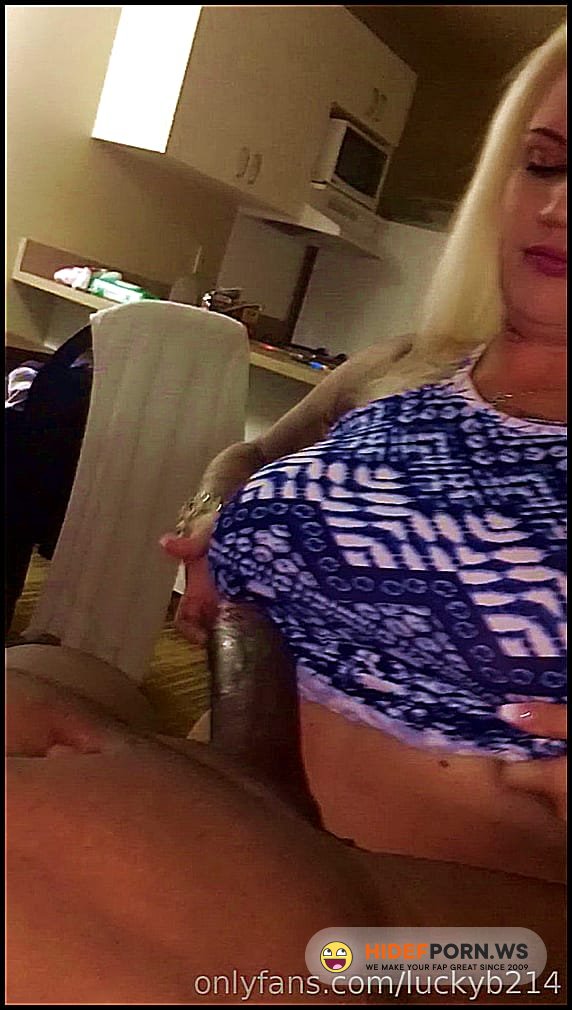 Onlyfans.com - LuckyB Dallas - 32514138 [UltraHD 2K 1920p]