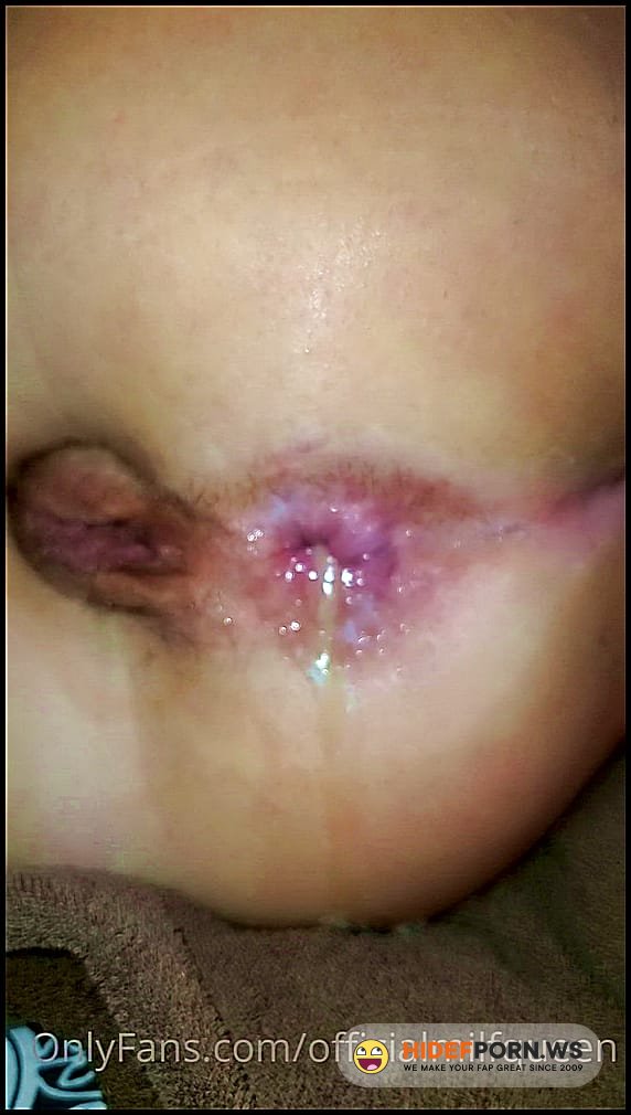 OnlyFans.com - Lauren, @officialmilfqueen - 2020-12-01 - 754595645 [UltraHD 2K 1920p]